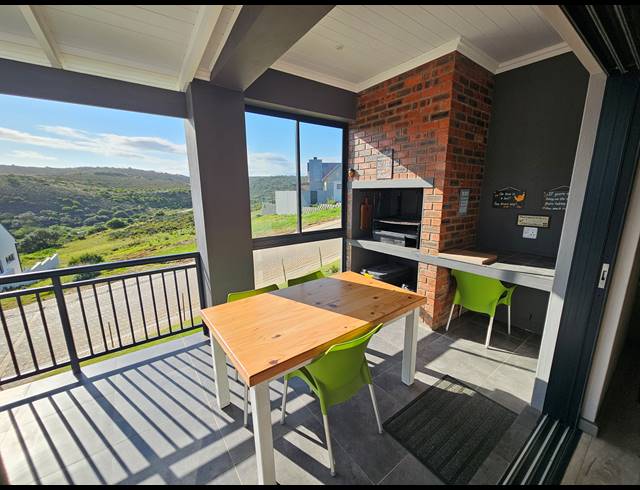 2 BEDROOM HOUSE FOR SALE IN OUTENIQUASBOSCH